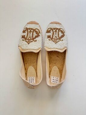 Tiana Gold & White Embellished Slip-On Flats Espadrille size 9